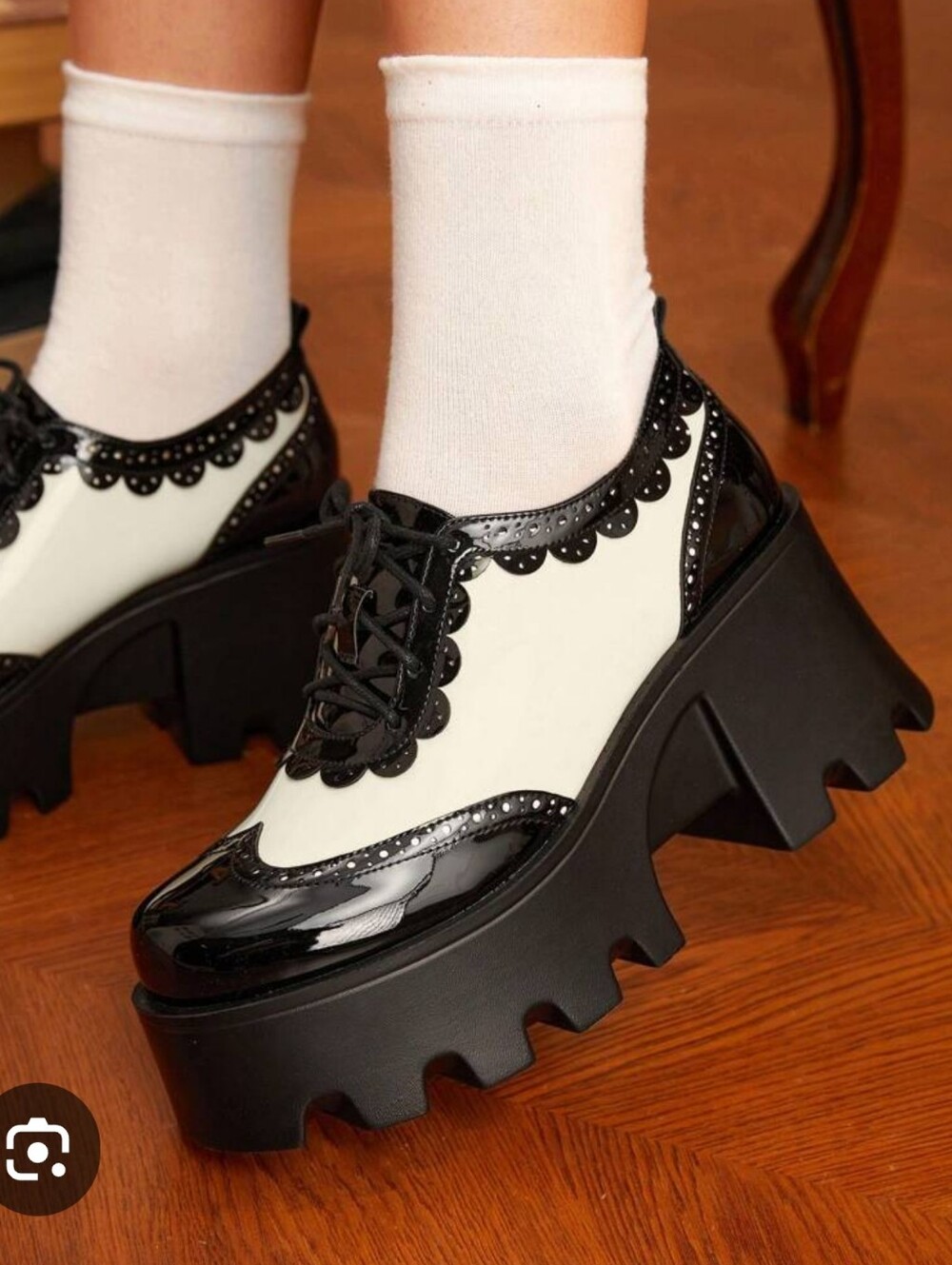 💰SHEIN Chunky Brogue Platform Shoes - Black & White